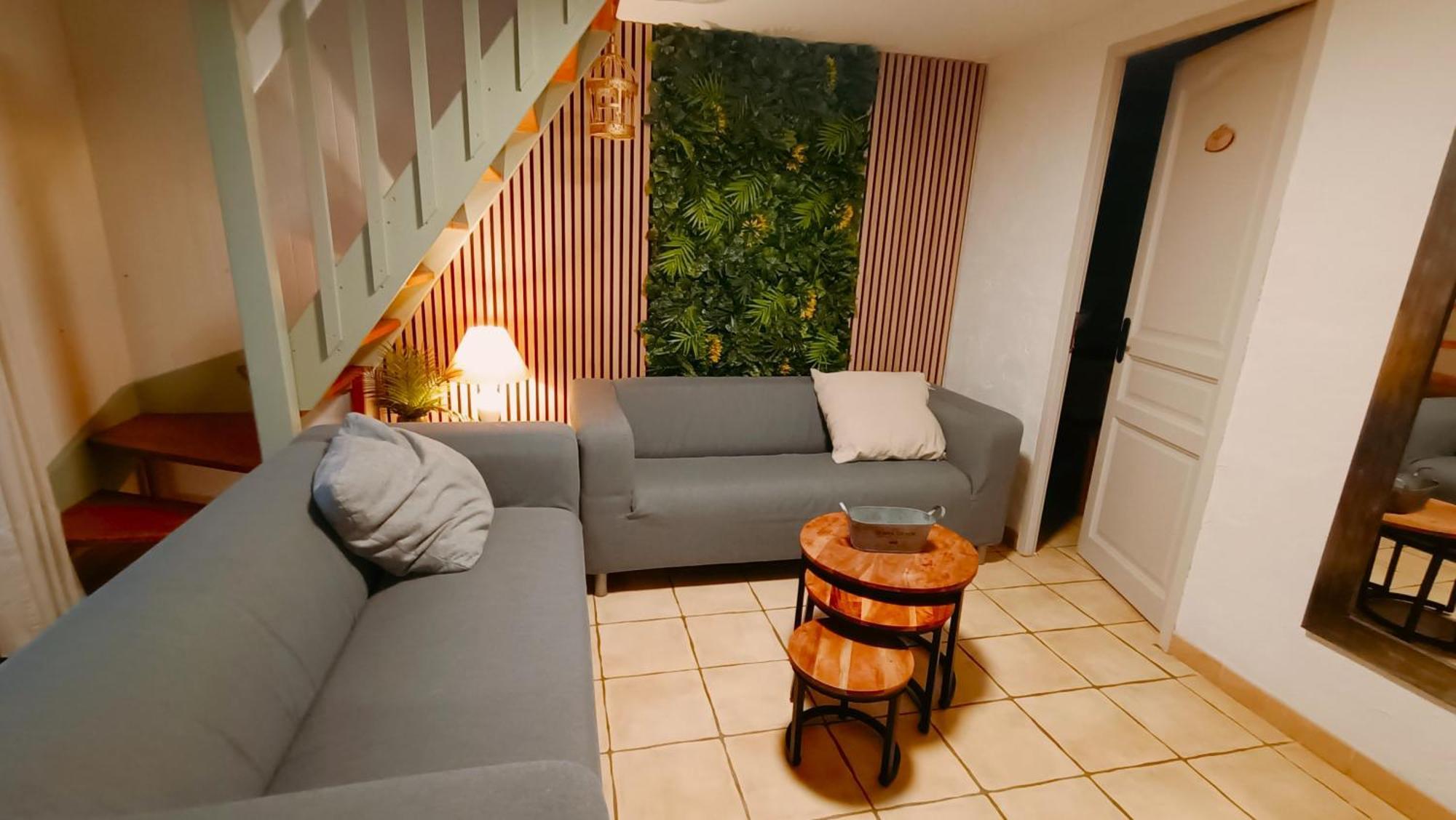 La Rose Des Vents & Spa - Gite La Parenthese Néoules 外观 照片
